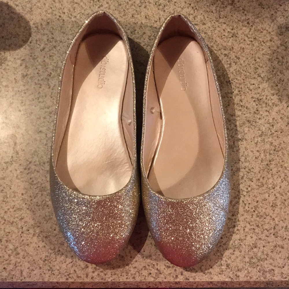 Gold sparkle flats